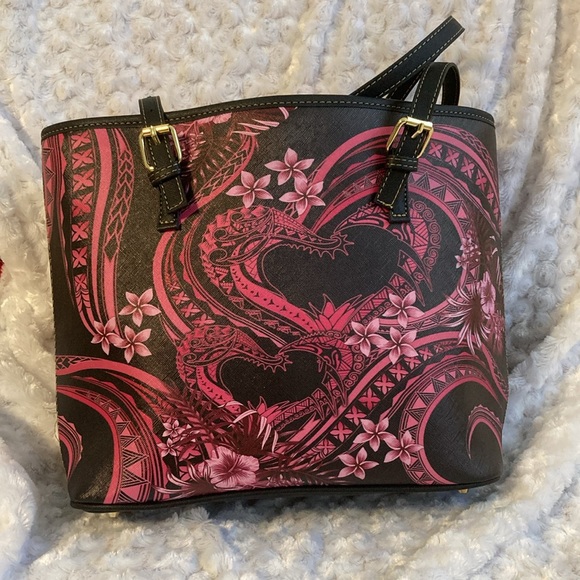 Tribal print bag with hearts and flowers. Gold hardware. Adjustable straps. - Picture 2 of 6